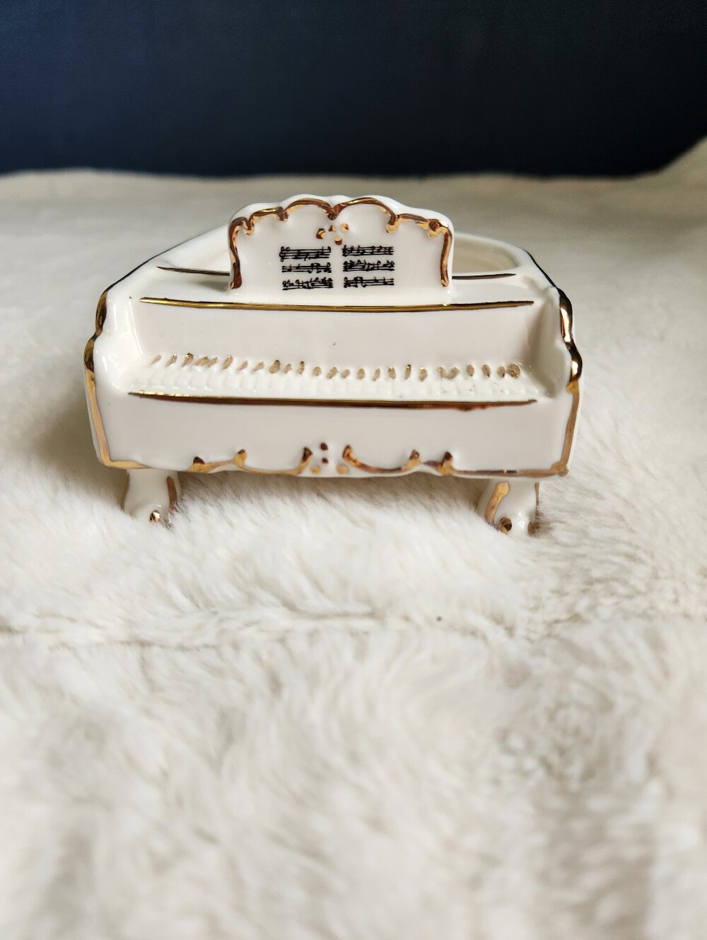 NEW Urban Outfitters Piano Shaped Ceramic Trinket Box - Picture 6 of 12